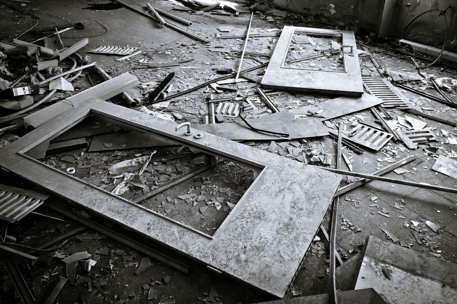 abandoned aged architecture black and white